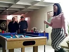 Ogromne pawg zagrać w bilard!