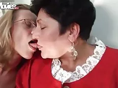 Zabawne filmy napalone babcie lesbijki