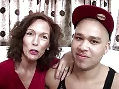 Prawdziwe dojrzałe mama pieprzona przez młodych nie jej syna